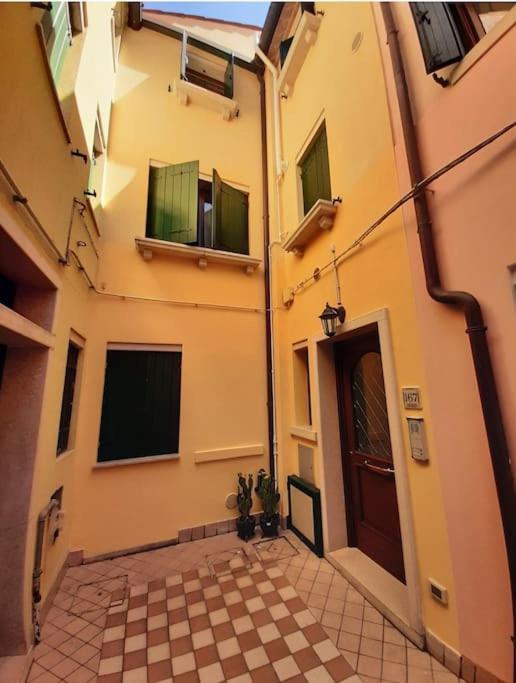 Lovely Apartment In Chioggia Exterior photo